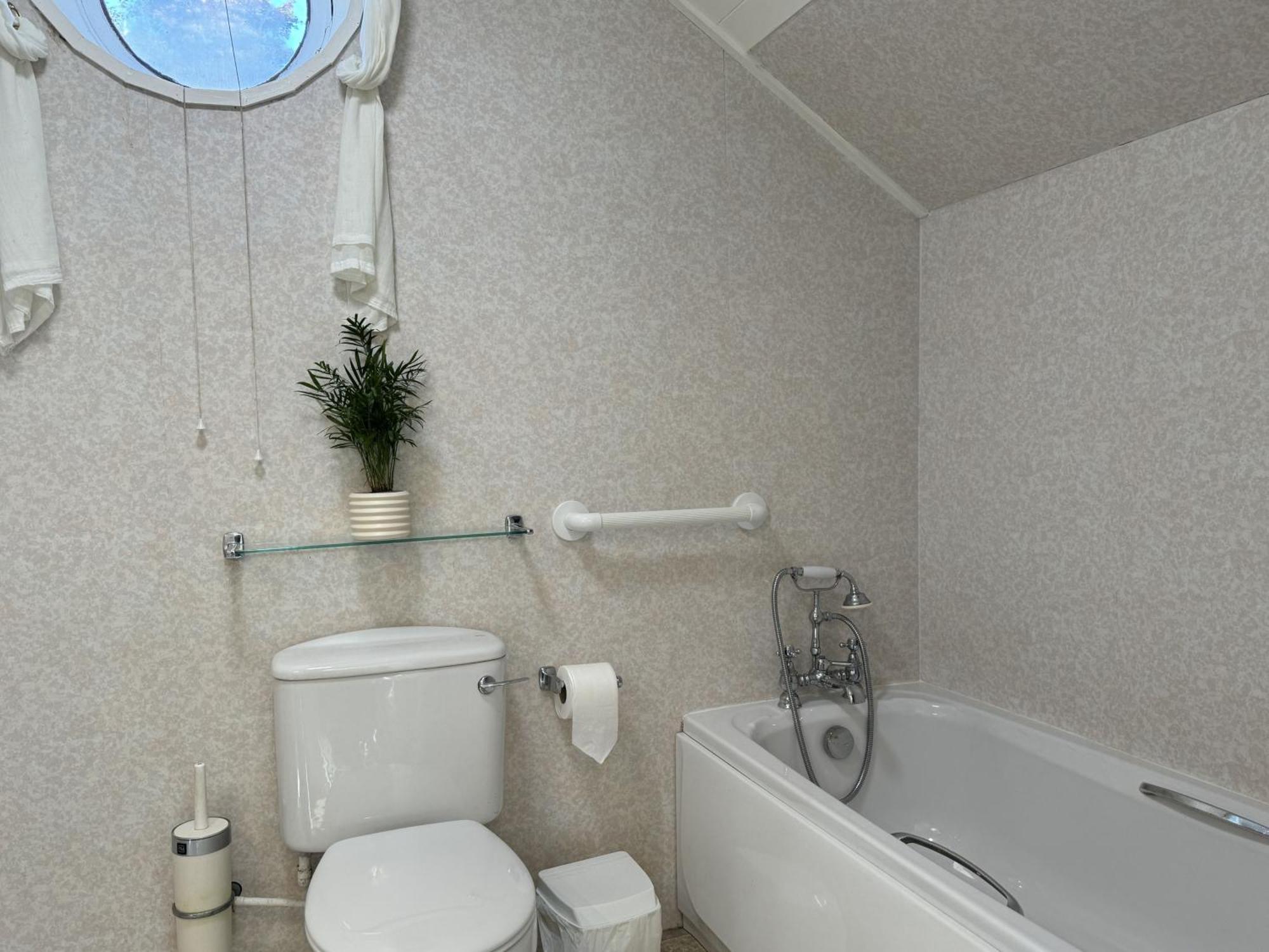 Greenswood Cottage - Cosy Cottage, Rural Location, Beautiful Landscaped Gardens With Pond And Lake Dartmouth Zewnętrze zdjęcie