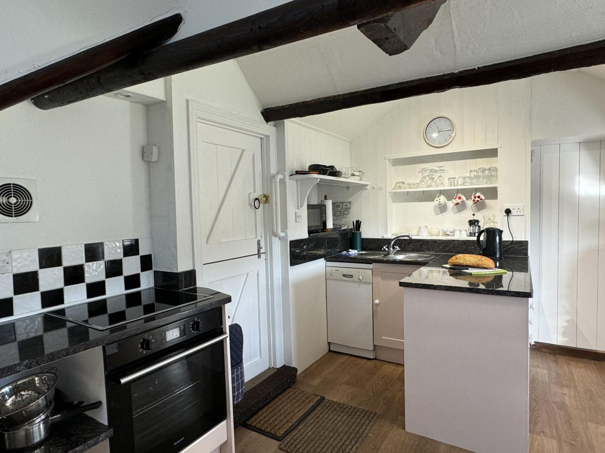 Greenswood Cottage - Cosy Cottage, Rural Location, Beautiful Landscaped Gardens With Pond And Lake Dartmouth Zewnętrze zdjęcie